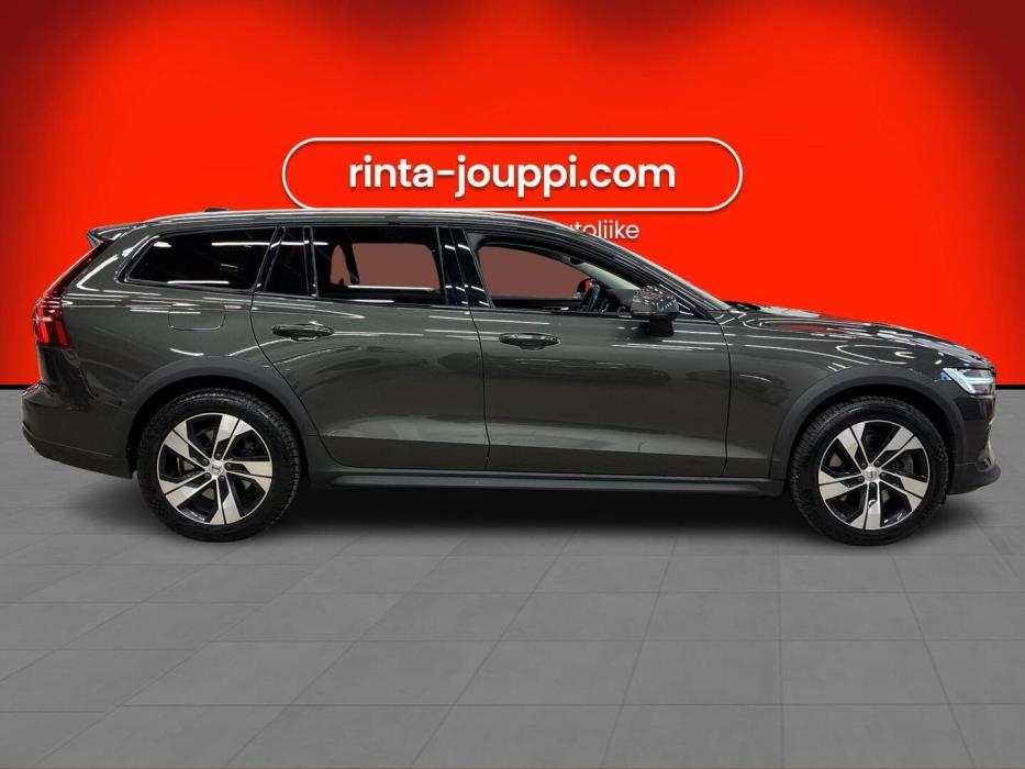 VOLVO V60 Cross Country 2020
