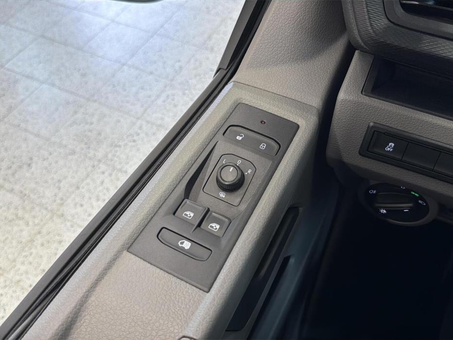 VOLKSWAGEN Transporter 2021