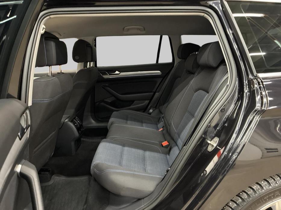 VOLKSWAGEN Passat 2021