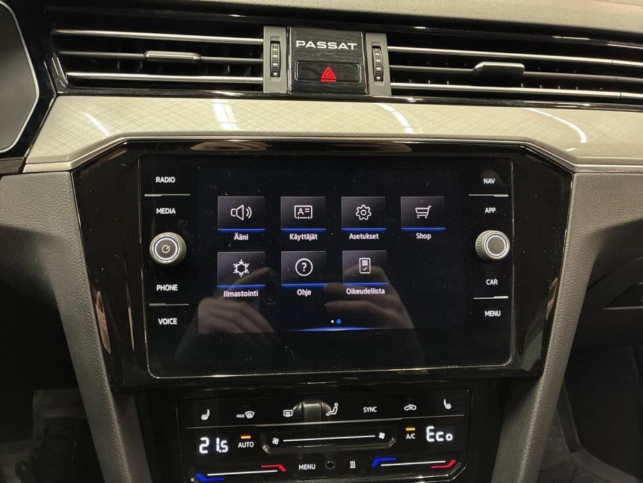 VOLKSWAGEN Passat 2021