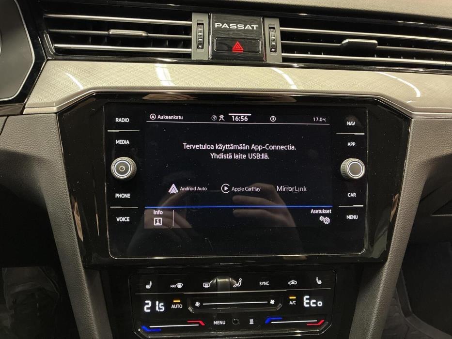 VOLKSWAGEN Passat 2021