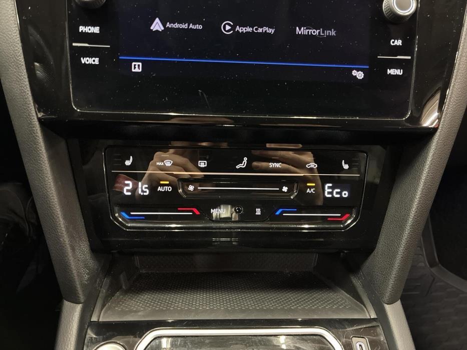 VOLKSWAGEN Passat 2021