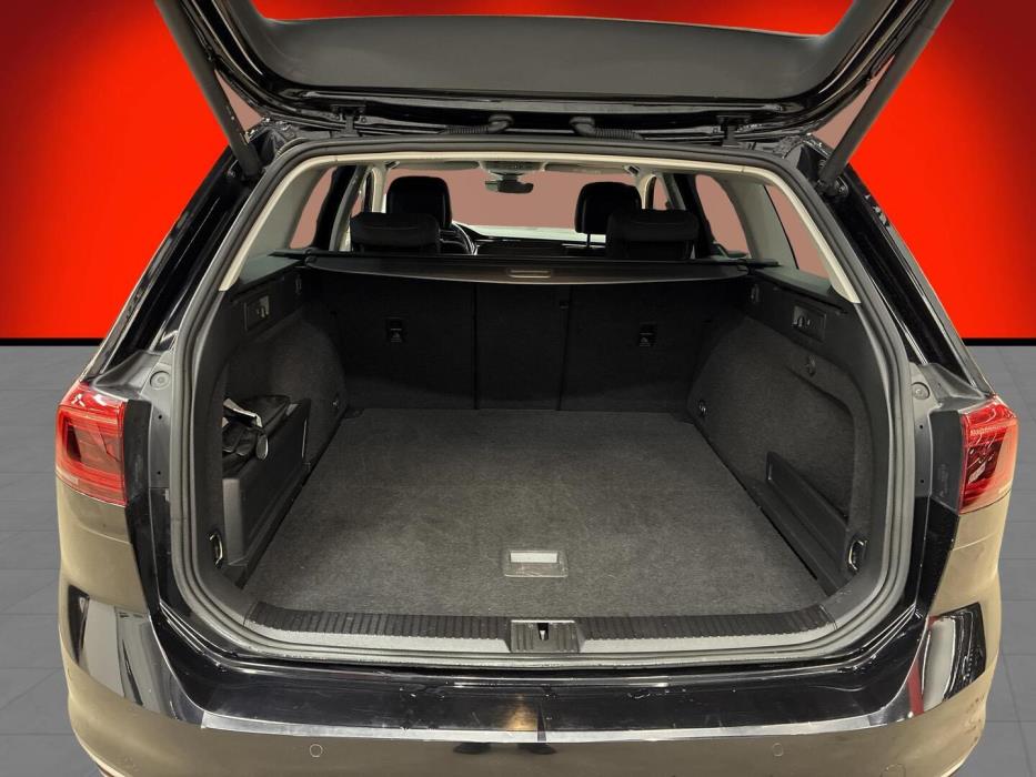 VOLKSWAGEN Passat 2021