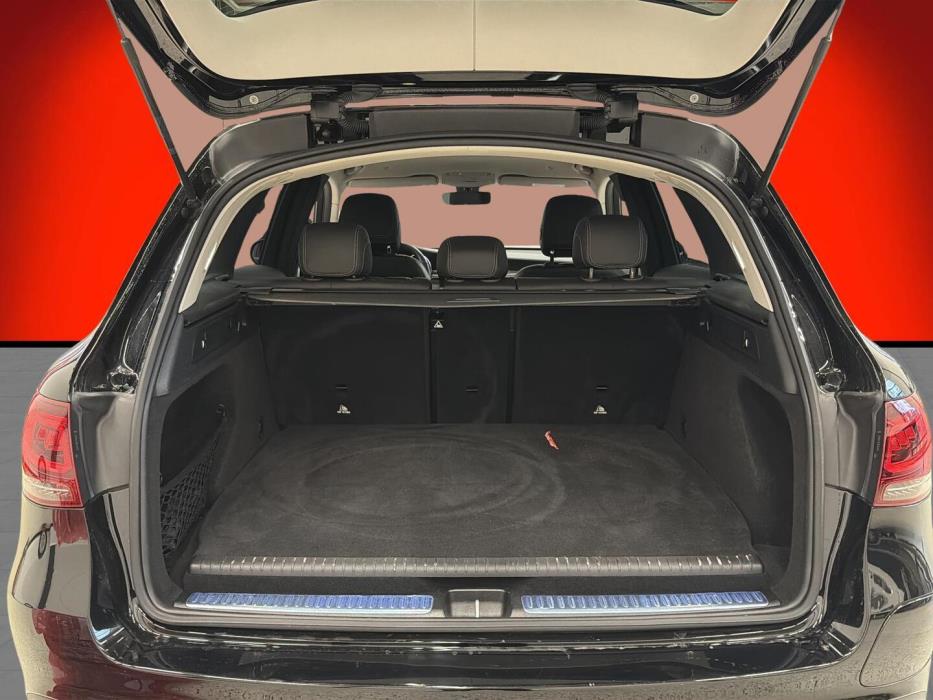 MERCEDES-BENZ GLC 2022