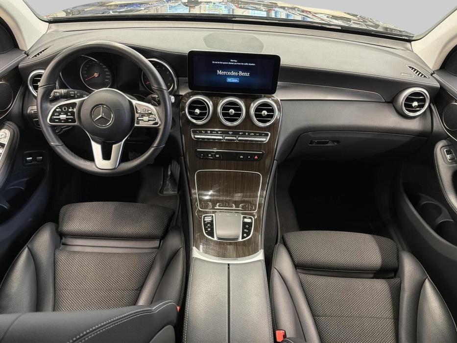 MERCEDES-BENZ GLC 2022