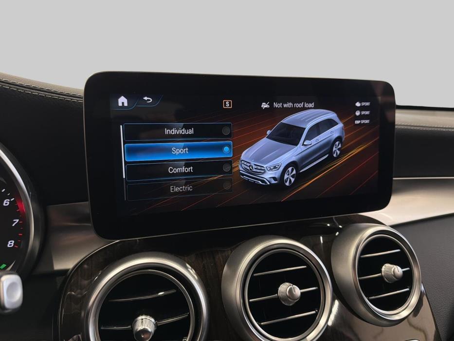 MERCEDES-BENZ GLC 2022