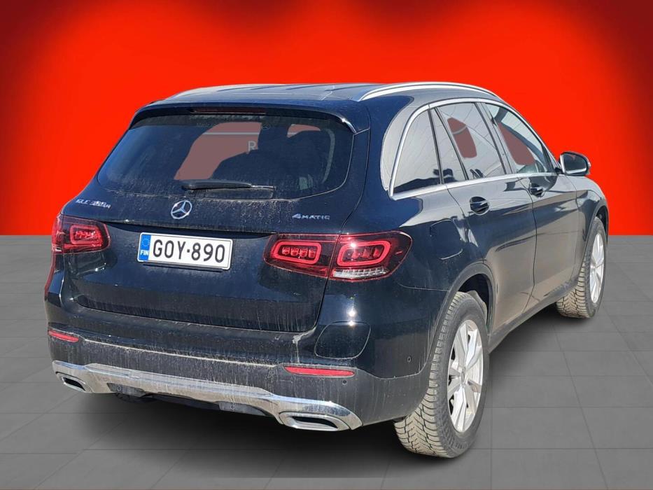 MERCEDES-BENZ GLC 2022