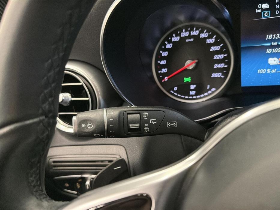 MERCEDES-BENZ GLC 2022