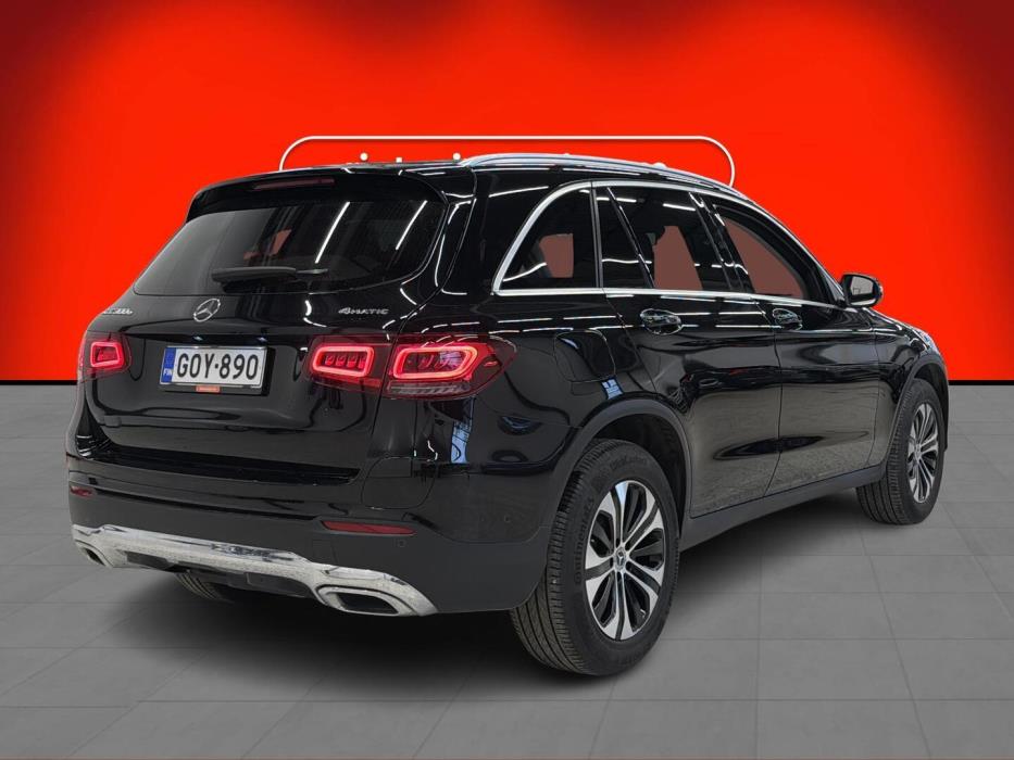 MERCEDES-BENZ GLC 2022
