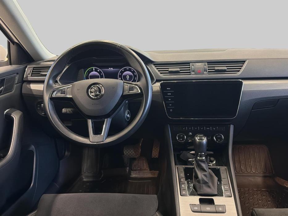 SKODA Superb 2020