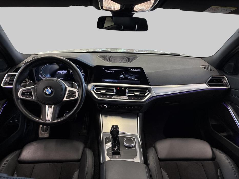 BMW 330 2021