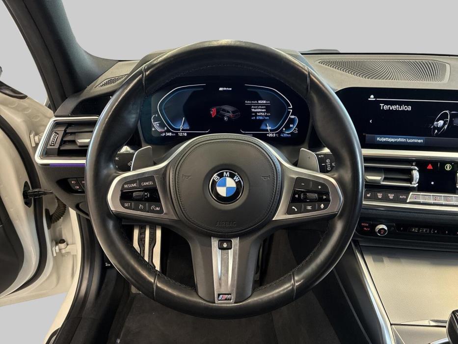 BMW 330 2021