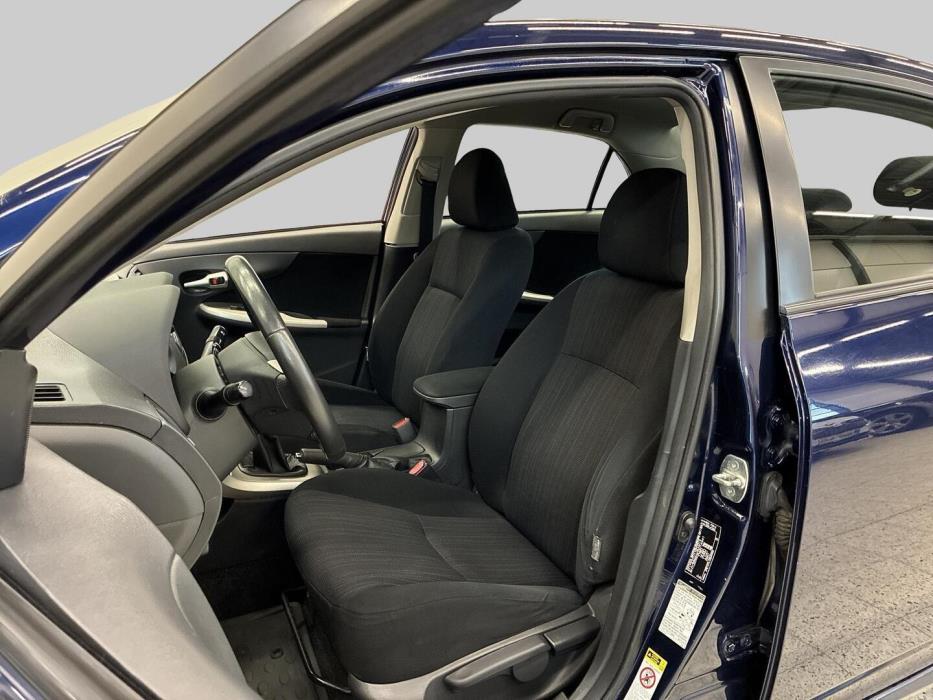 TOYOTA Corolla 2008