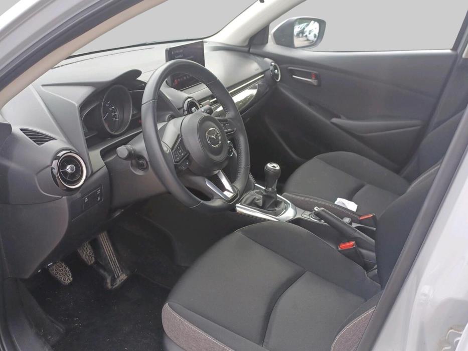 MAZDA Mazda2 2023
