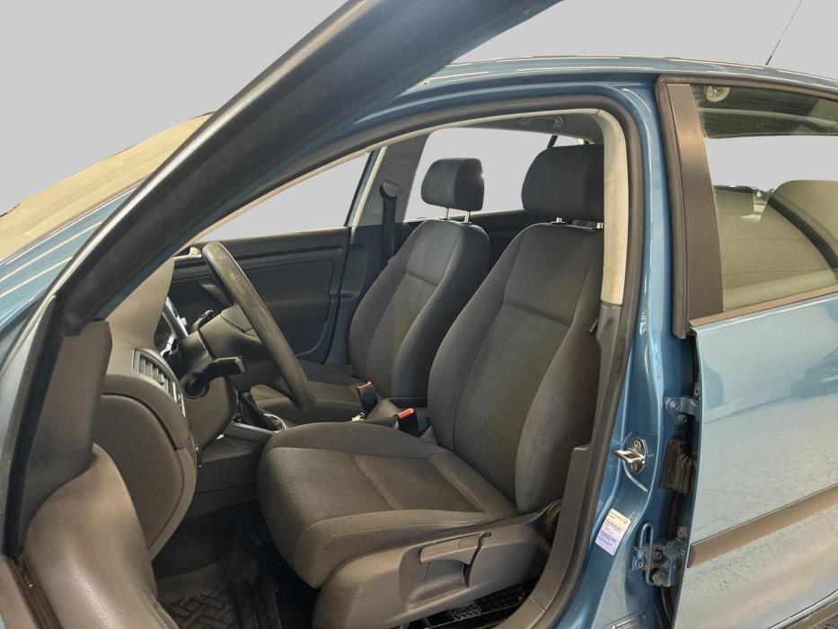 VOLKSWAGEN Golf 2006