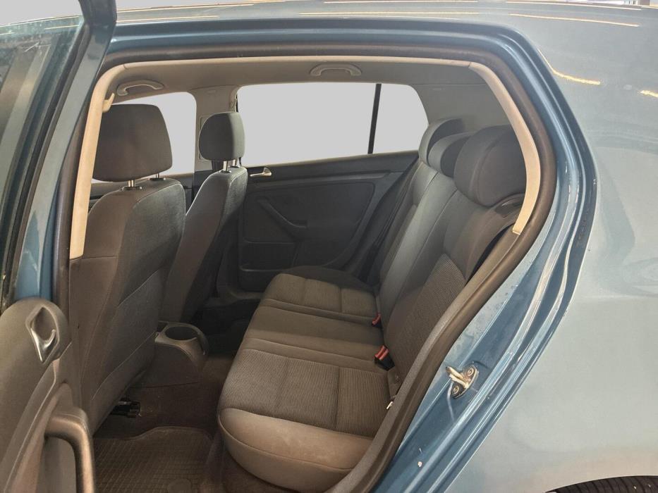 VOLKSWAGEN Golf 2006
