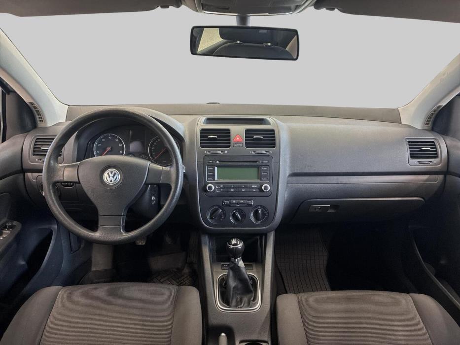 VOLKSWAGEN Golf 2006