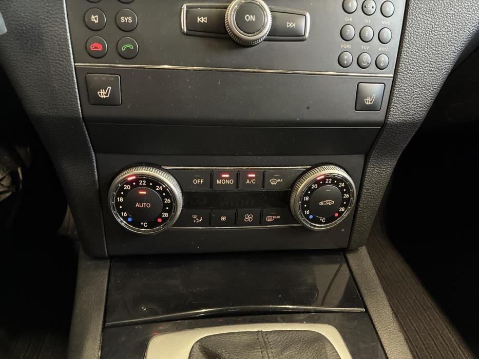 MERCEDES-BENZ GLK 2010