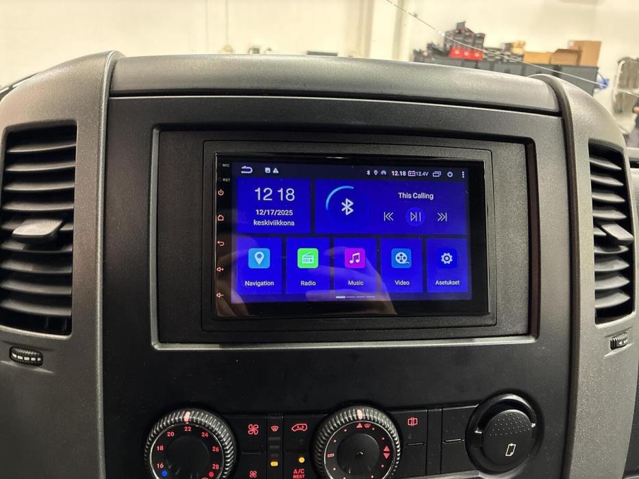 VOLKSWAGEN Crafter 2010