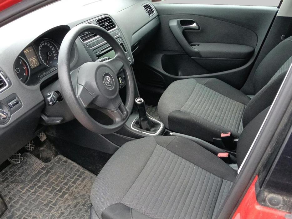 VOLKSWAGEN Polo 2010