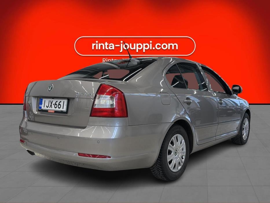 SKODA Octavia 2011
