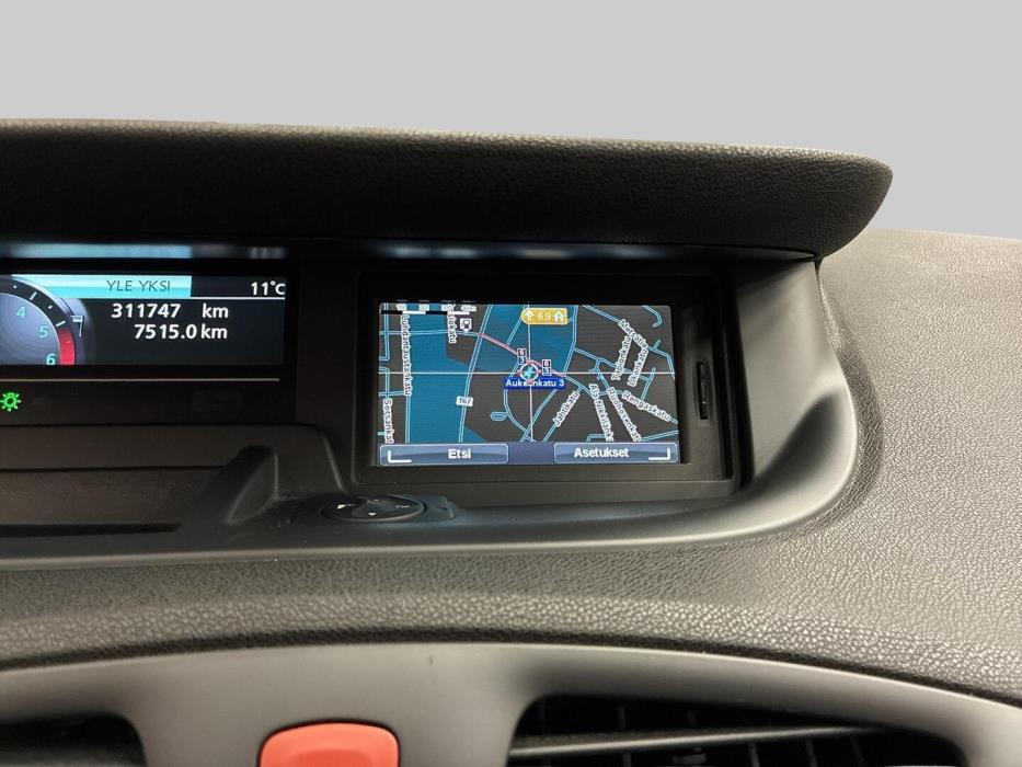 RENAULT Grand Scenic 2011