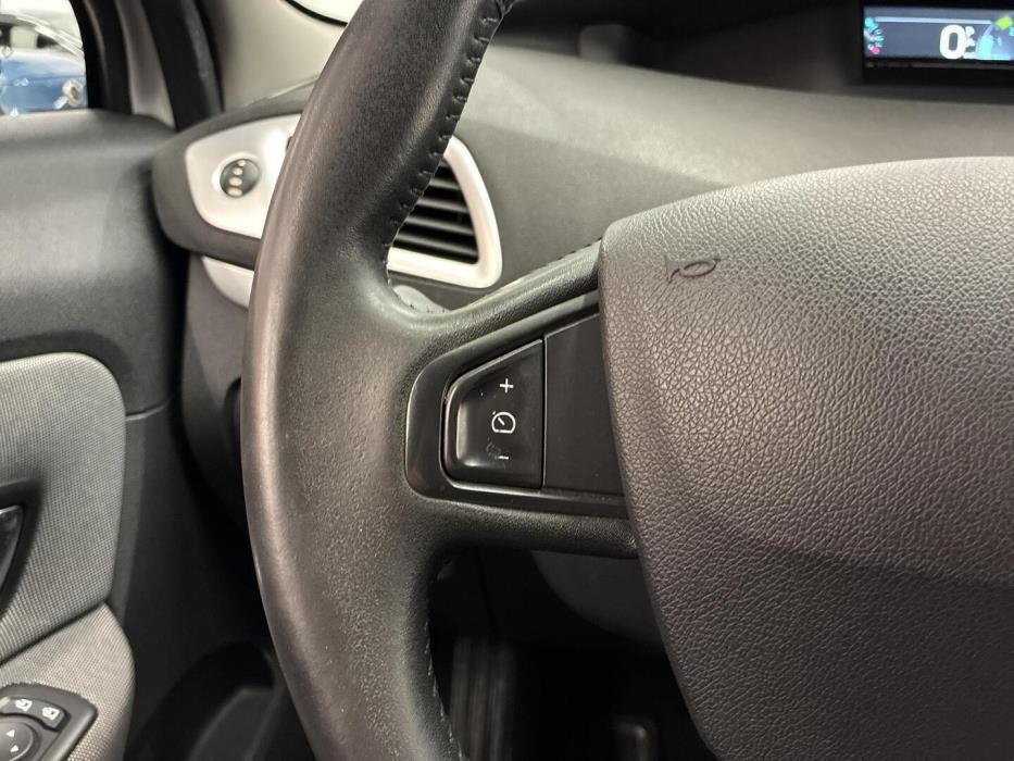 RENAULT Grand Scenic 2011