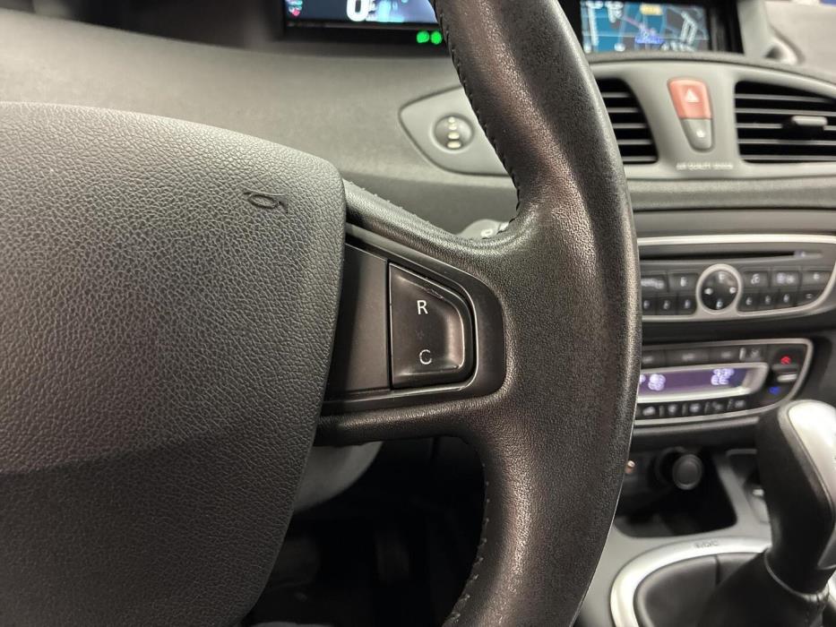 RENAULT Grand Scenic 2011