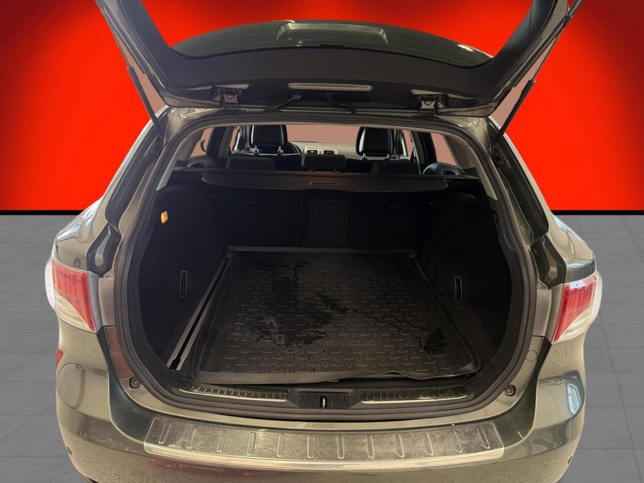 TOYOTA Avensis 2011