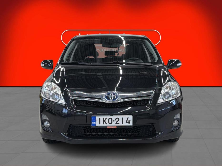 TOYOTA Auris 2012