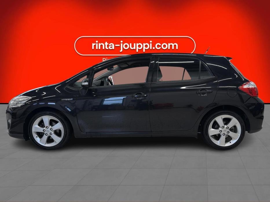 TOYOTA Auris 2012