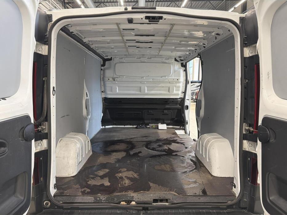 RENAULT Trafic 2015