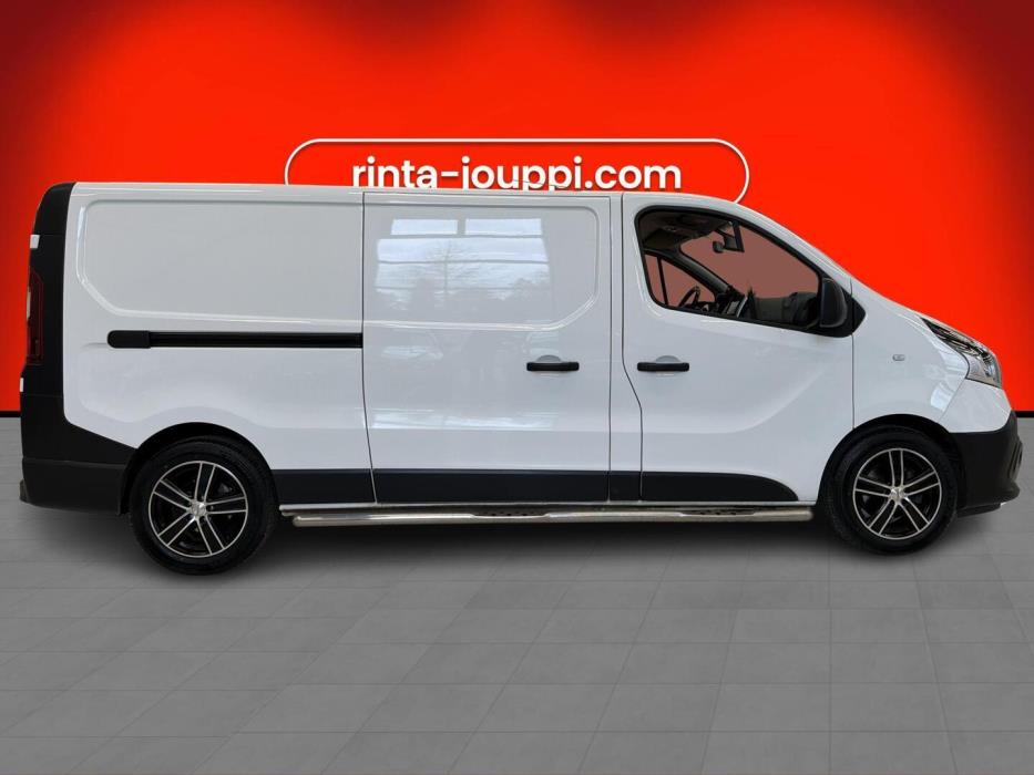 RENAULT Trafic 2015