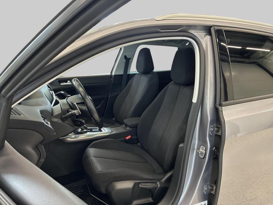 PEUGEOT 308 2020