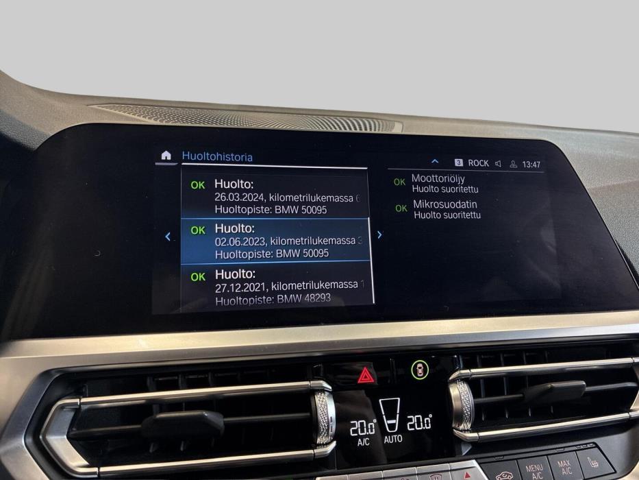 BMW 330 2022