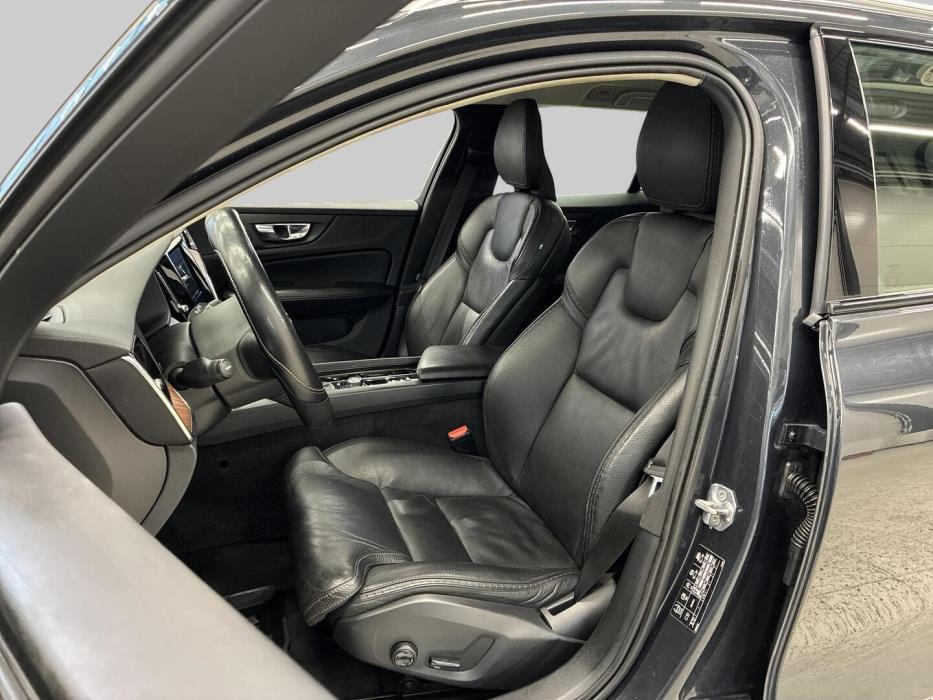 VOLVO V60 Cross Country 2019