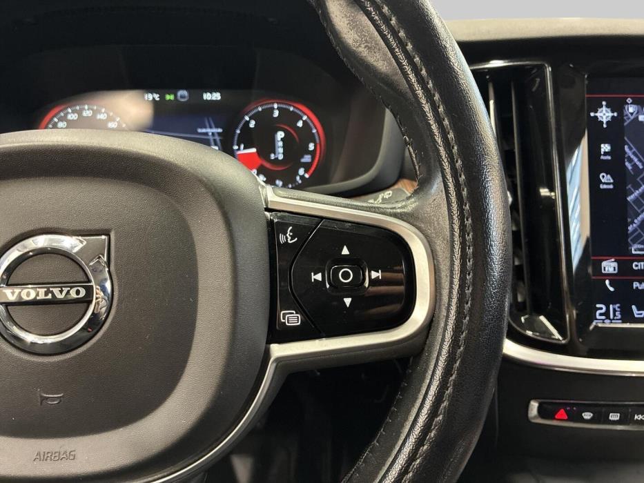 VOLVO V60 Cross Country 2019