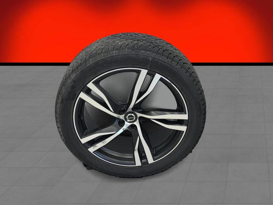 VOLVO XC60 2020