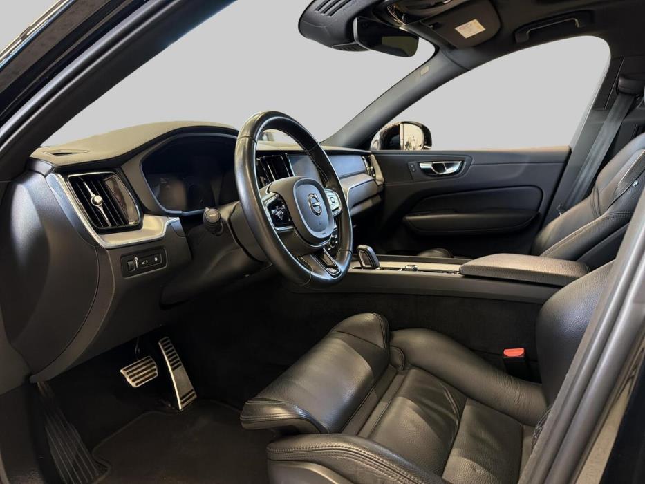 VOLVO XC60 2020