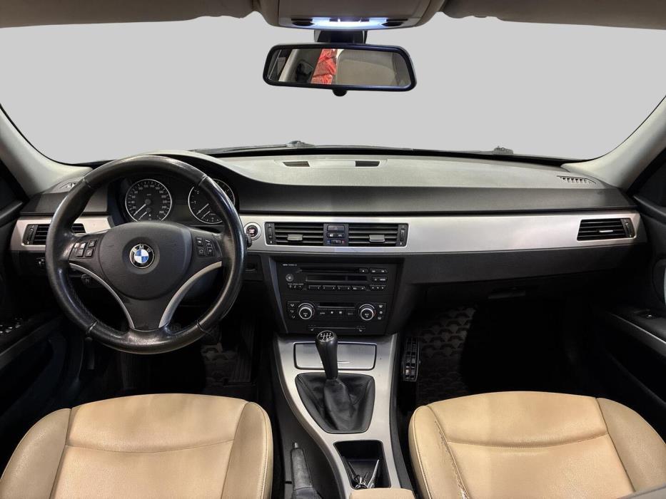 BMW 318 2007