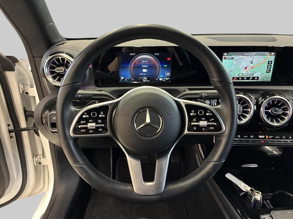 MERCEDES-BENZ CLA 2021
