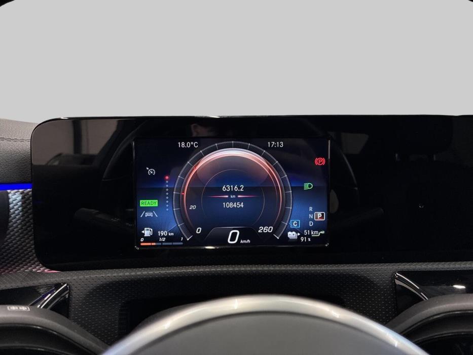 MERCEDES-BENZ CLA 2021