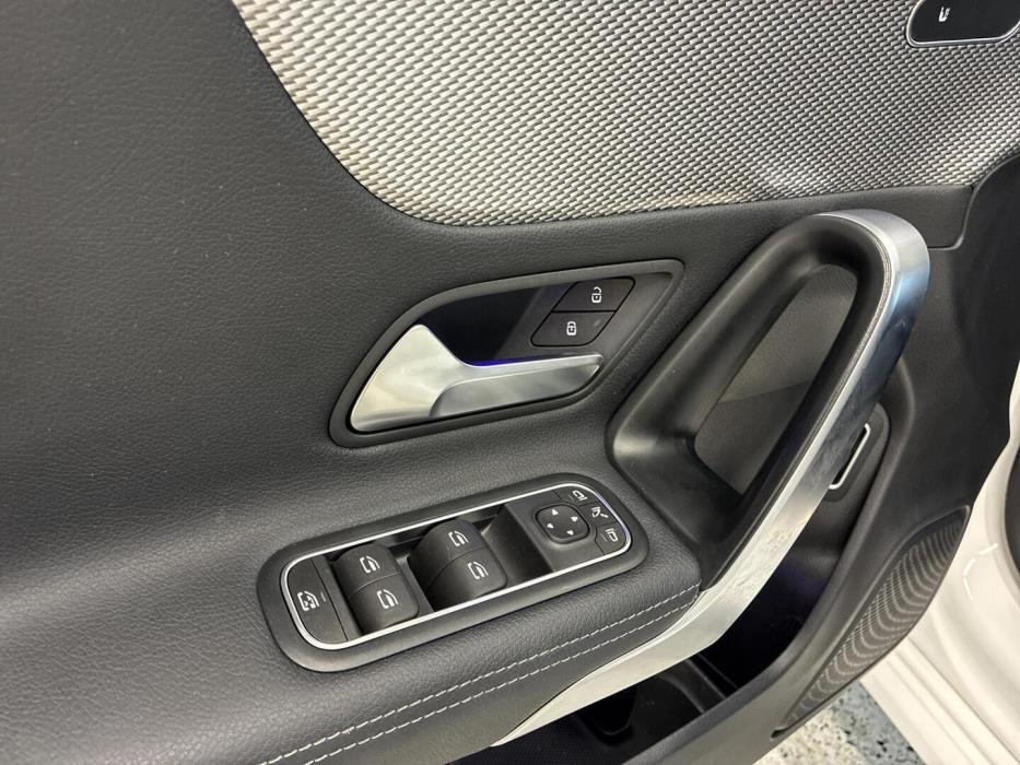 MERCEDES-BENZ CLA 2021