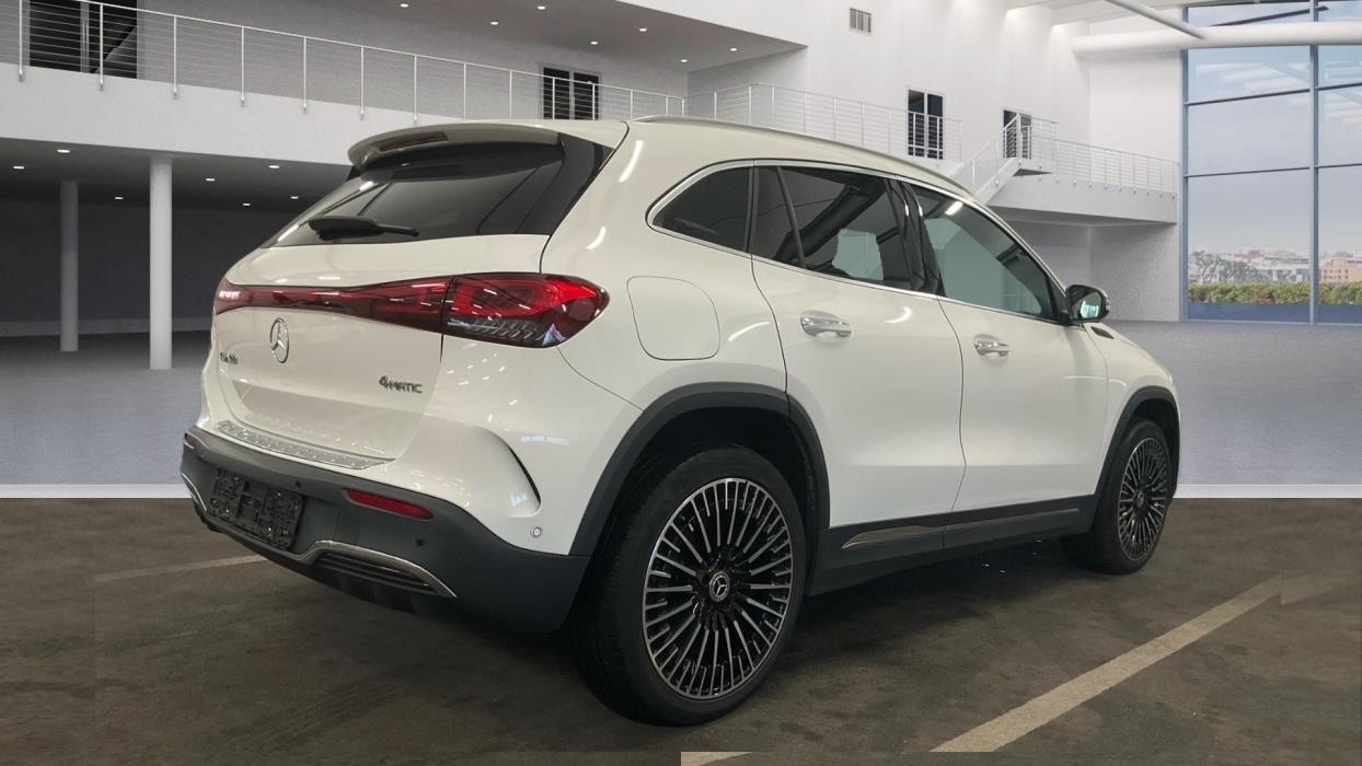 MERCEDES-BENZ EQA 2023