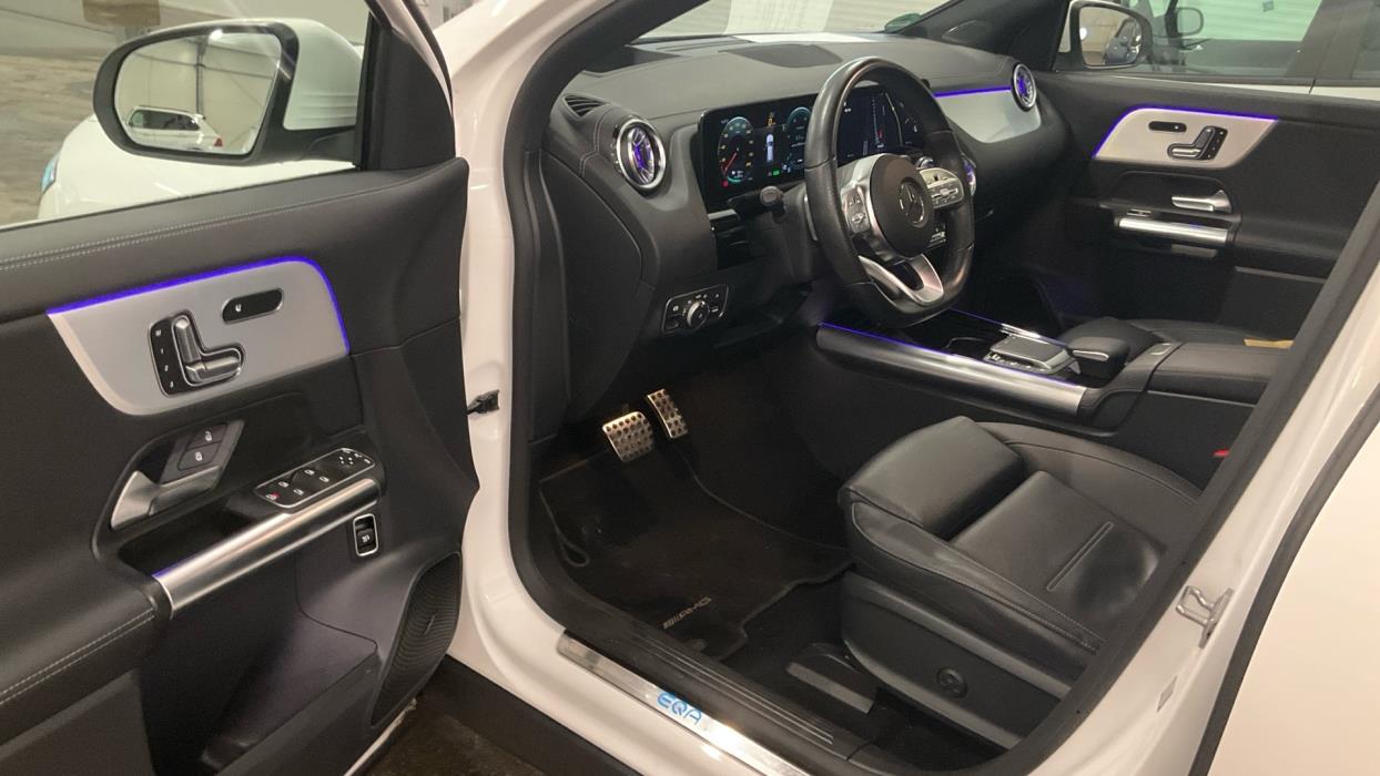 MERCEDES-BENZ EQA 2023