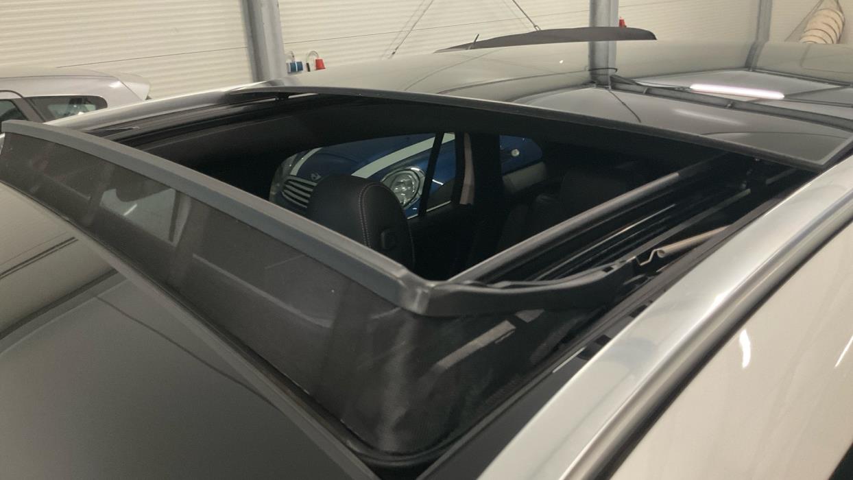 MERCEDES-BENZ EQA 2023