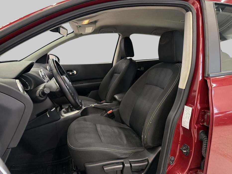 NISSAN Qashqai 2011