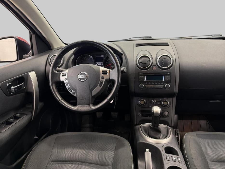 NISSAN Qashqai 2011