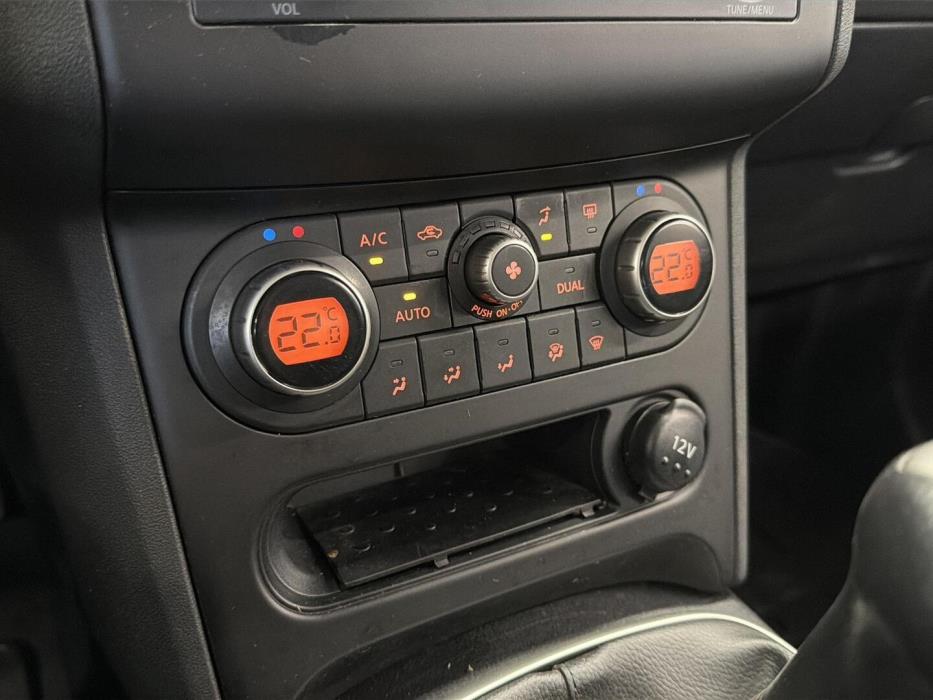 NISSAN Qashqai 2011