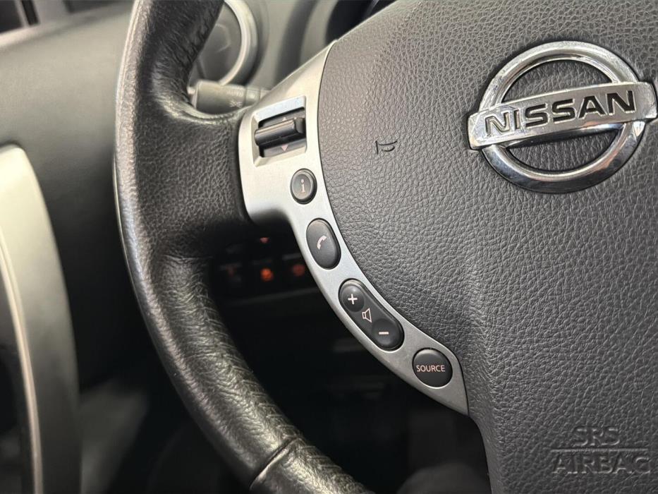 NISSAN Qashqai 2011